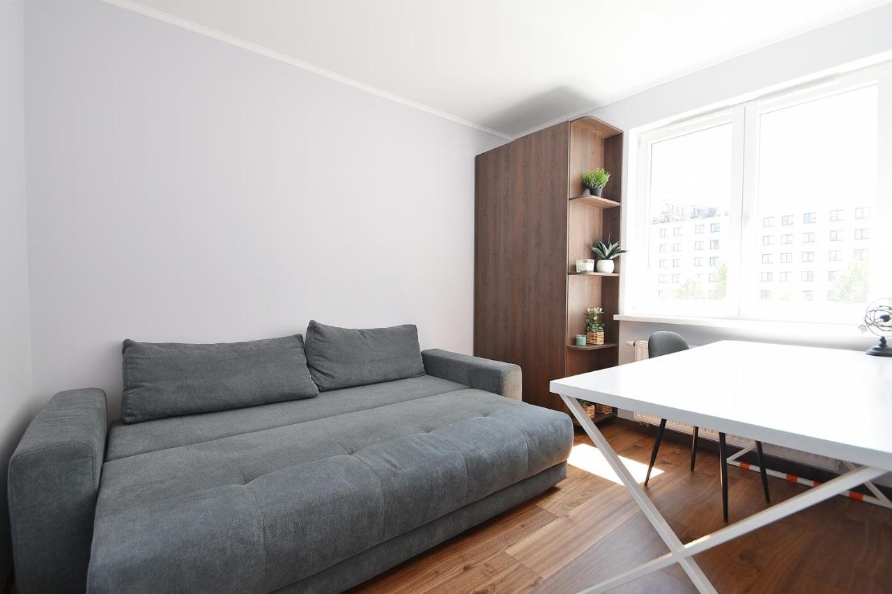 Wola Apartment Varsavia Esterno foto