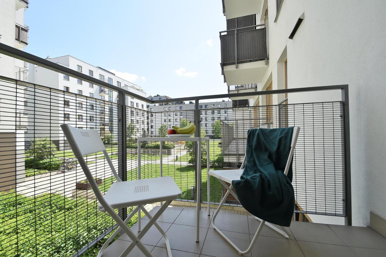 Wola Apartment Varsavia Esterno foto