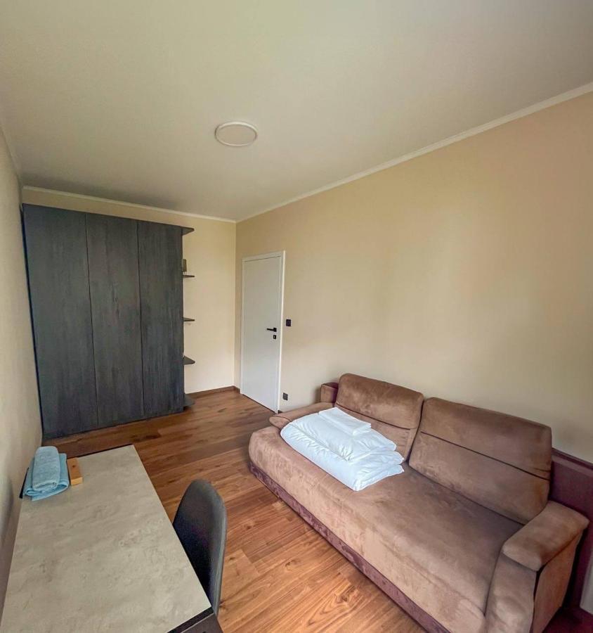 Wola Apartment Varsavia Esterno foto