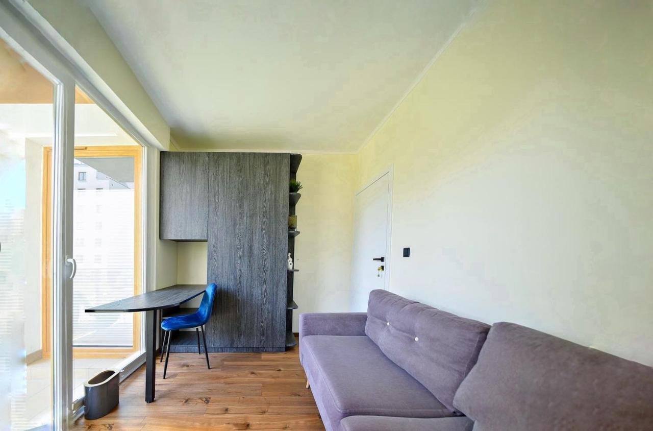 Wola Apartment Varsavia Esterno foto